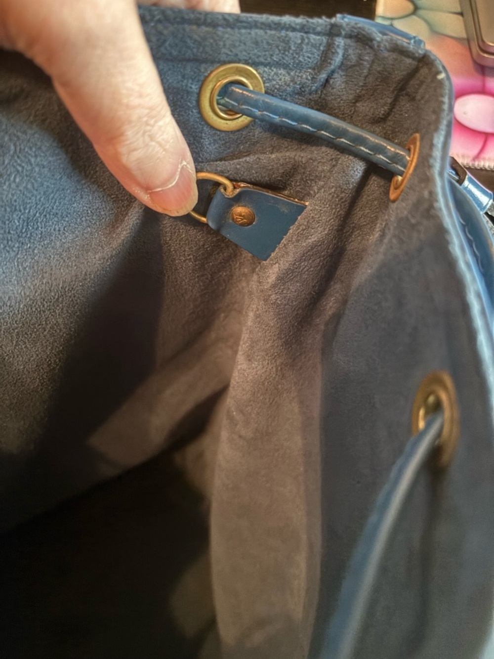 Louis Vuitton Toledo Blue Epi Leather Noé – Pristine Vintage Condition - Picture 6 of 11